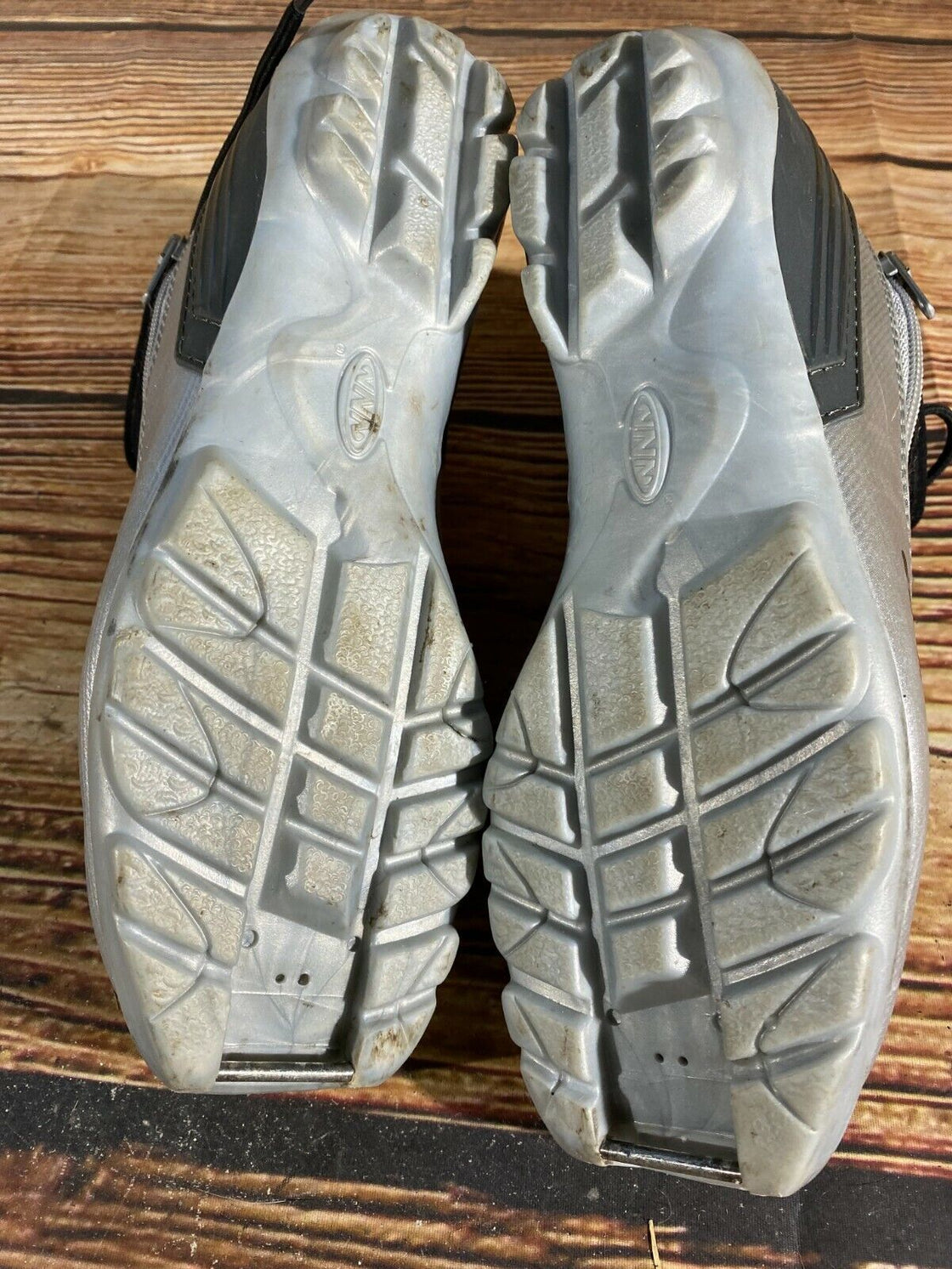 Alpina ST11 JR Nordic Cross Country Ski Boots Size EU40 US7.5 for NNN bindings