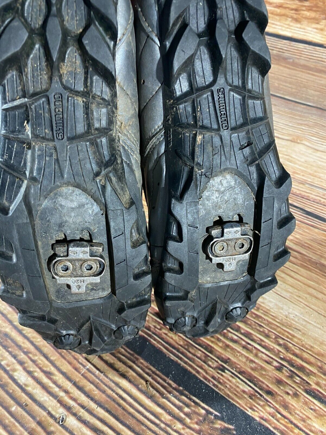 SHIMANO M063 Cycling MTB Shoes Mountain Biking Boots Size EU 41 with SPD Cleats