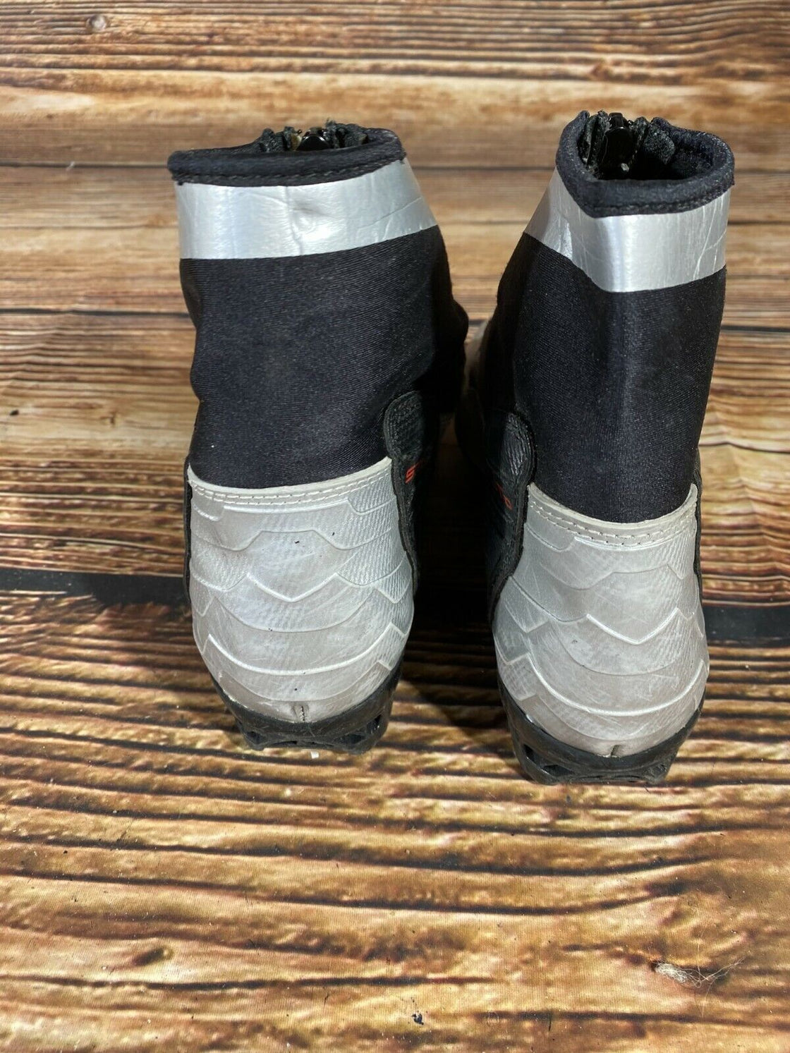 Alpina ST10 Cross Country Ski Boots Classic Size EU39 US7 NNN Rottefella 975