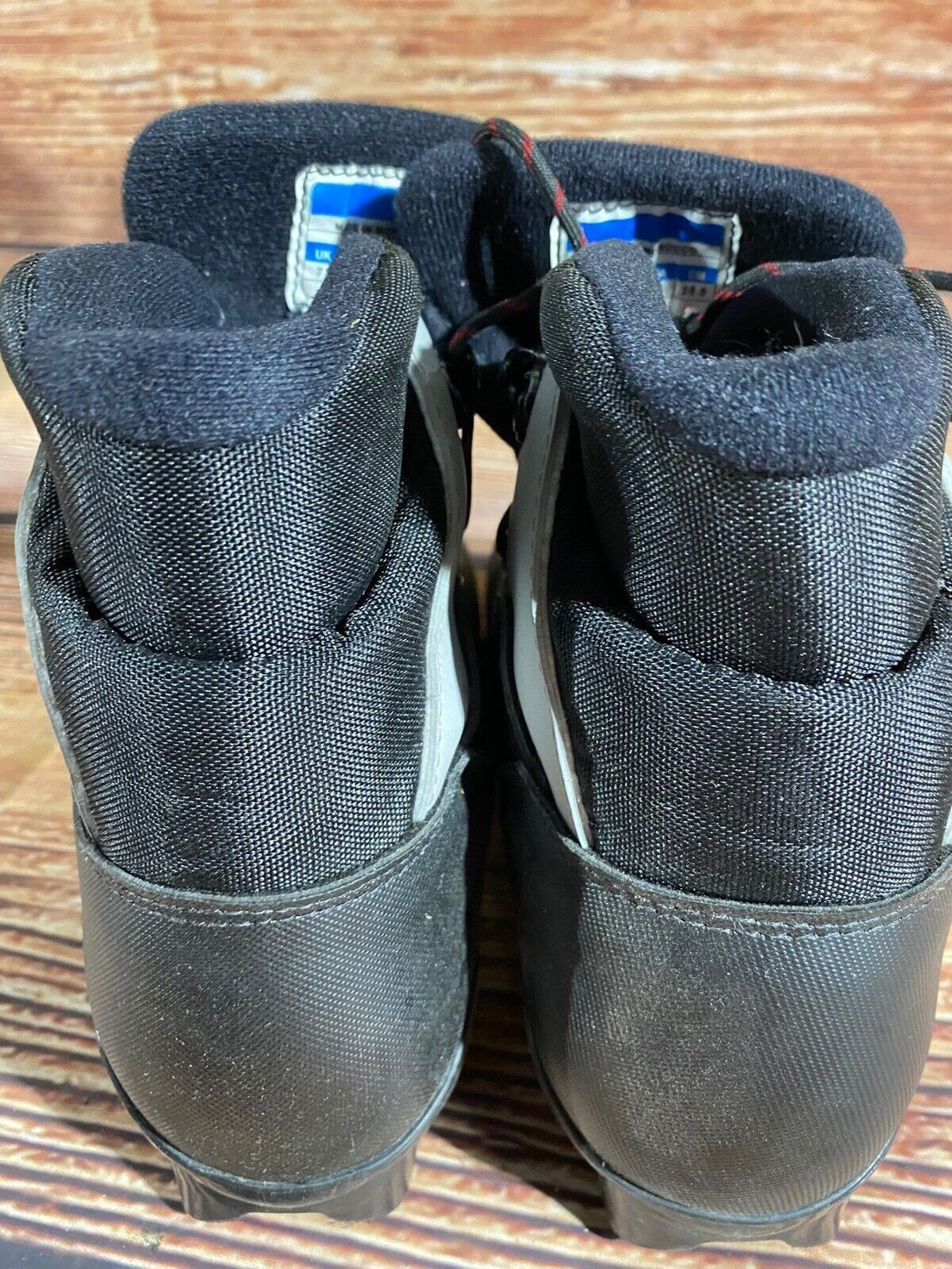 Salomon Escape 5 Cross Country Ski Boots Size EU40 2/3 US7.5 SNS Profil