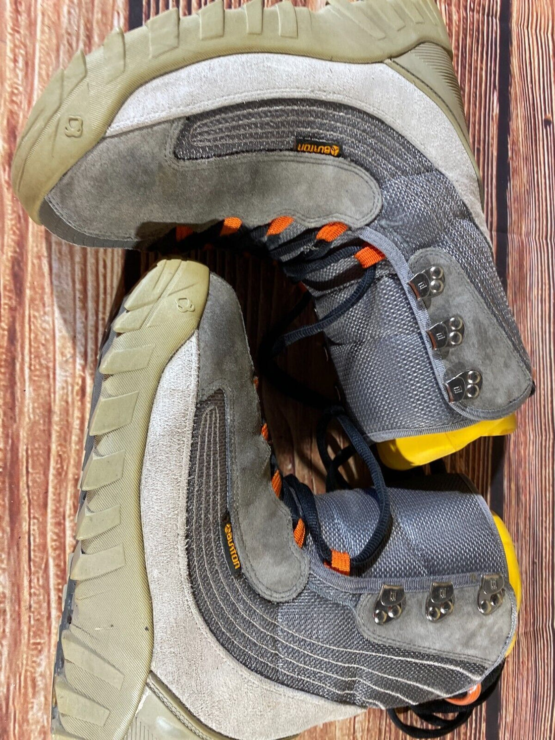BURTON Moto Snowboard Boots Size EU42, US9, UK8, Mondo 265 mm