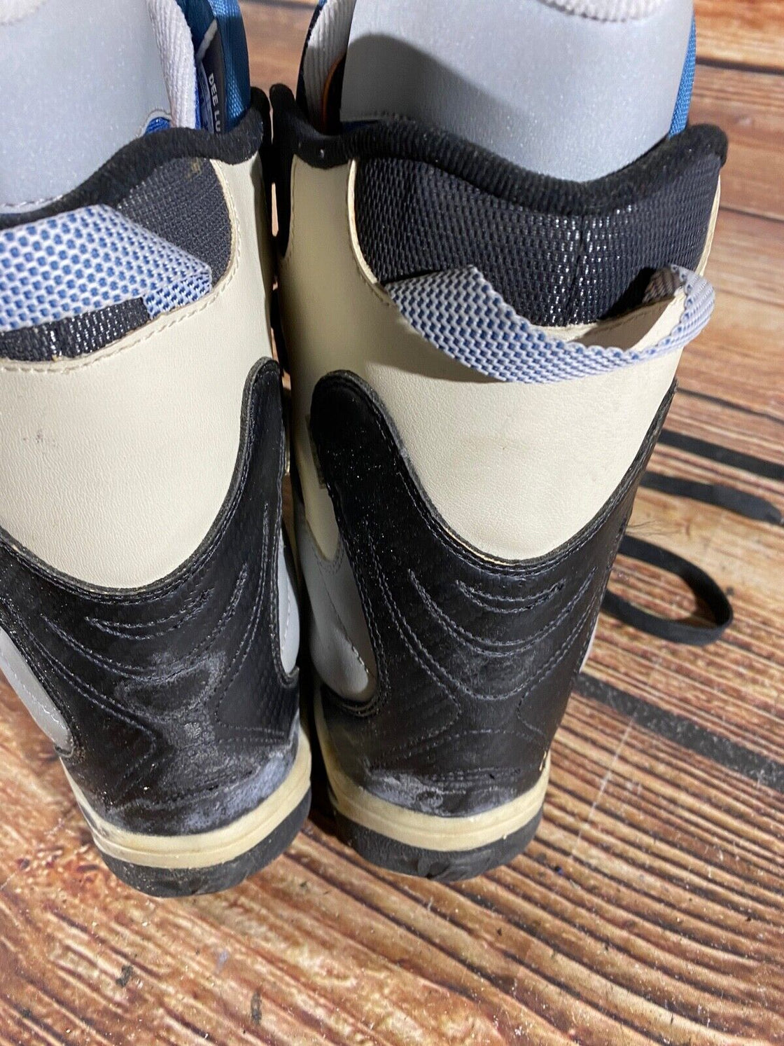 DEELUXE Snowboard Boots Size EU35, US4, UK2.5, Mondo 220 mm C
