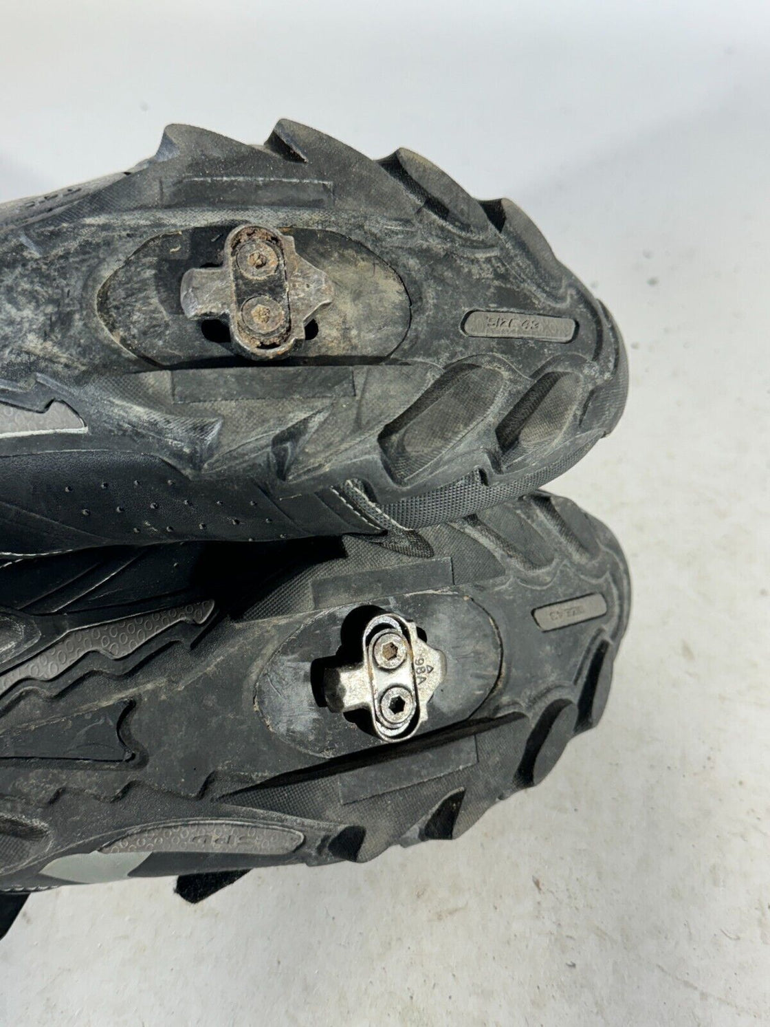 SHIMANO M088 Cycling MTB Shoes Mountain Bike EU43 US8.9 Mondo 272 cs301