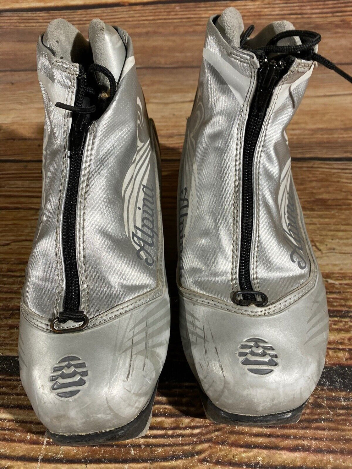 Alpina Eve28G Nordic Cross Country Ski Boots Size EU37 US5.5 for NNN 859