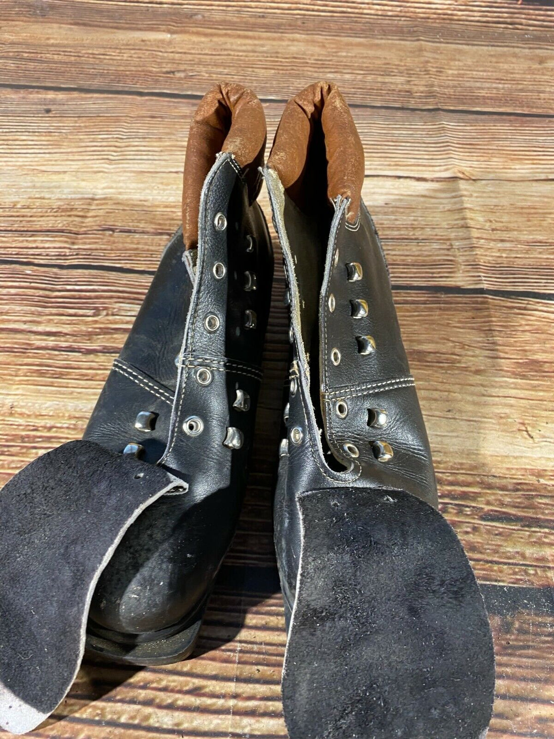 Vintage Alpine Ski Boots for Cable Bindings Size EU44, US10, UK9, Mondo 275