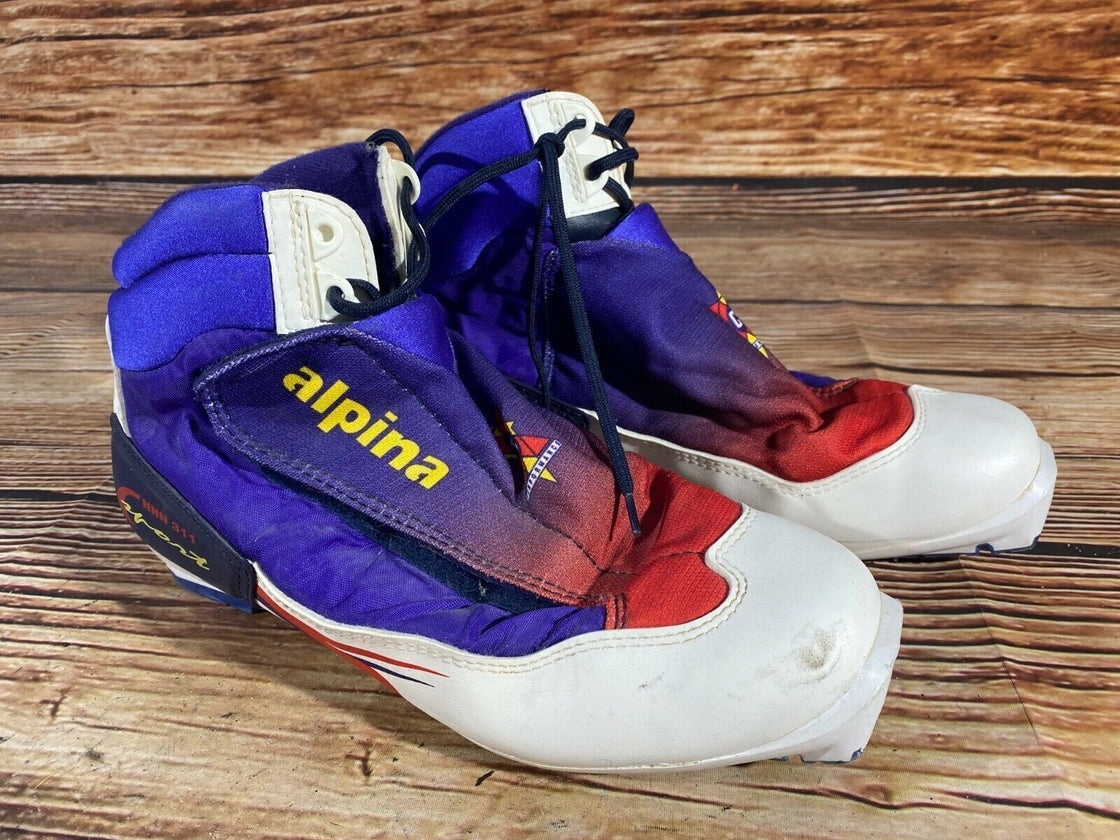 Alpina 311 Nordic Cross Country Ski Boots Size EU43 US10.5 NNN bindings 596