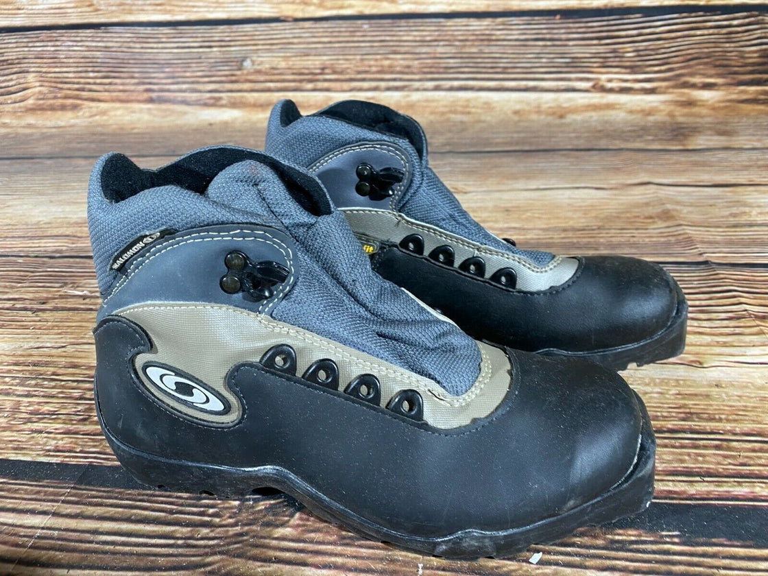 SALOMON Nordic Cross Country Ski Boots Size EU39 US7 SNS profil
