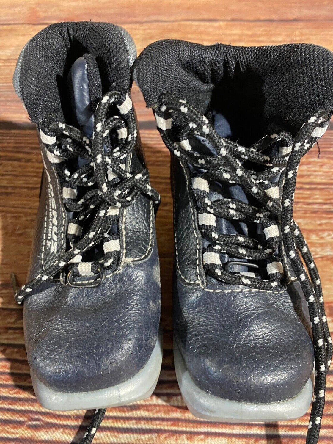 Madshus Holm Kids Nordic Cross Country Ski Boots Size EU25 US8.5 NNN M276