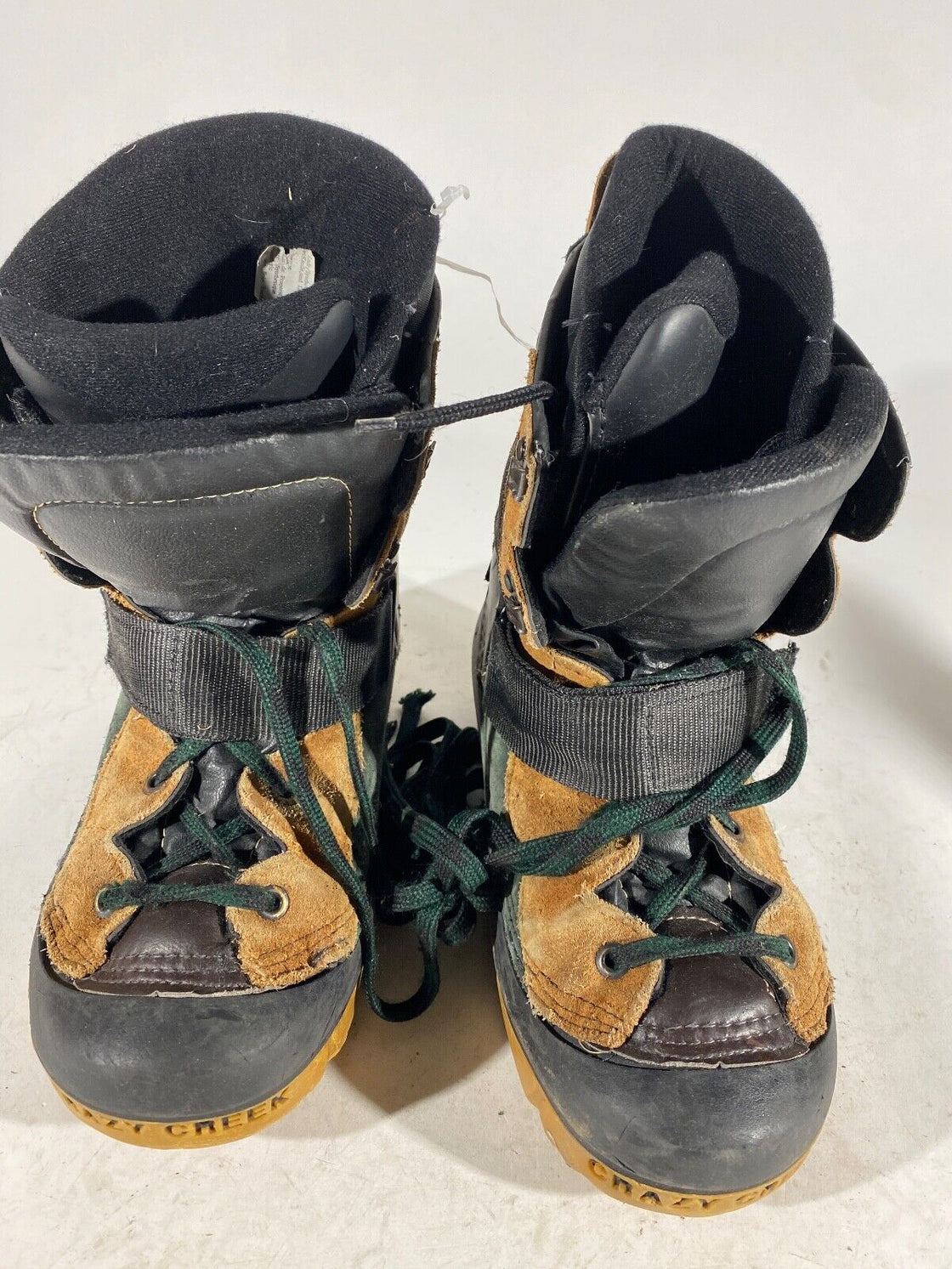 Crazy Creek Snowboard Vintage Boots Size EU43, US9.5, UK8, Mondo 275 mm