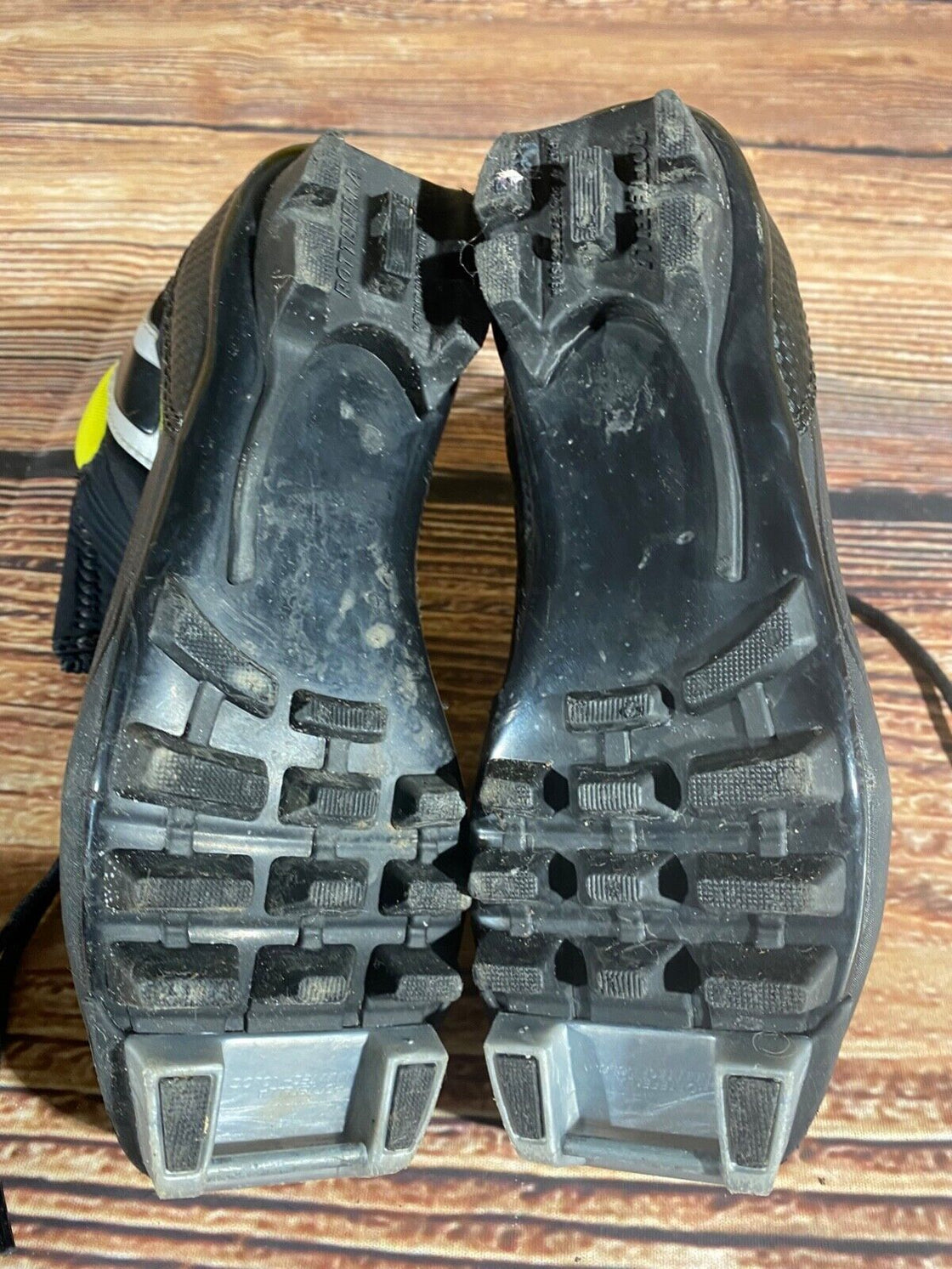 Fischer Ultimate Nordic Cross Country Ski Boots Kids Size EU34 US3 NNN F-449
