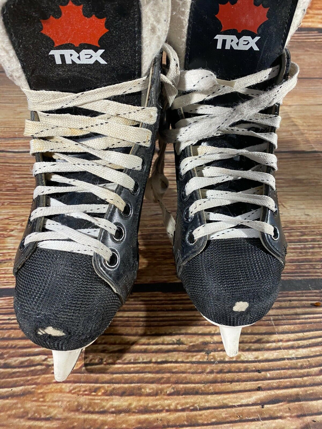 TREX Ice Skates for Ice Hockey Winter Ice Skating Kids / Youth Size Mondo 210