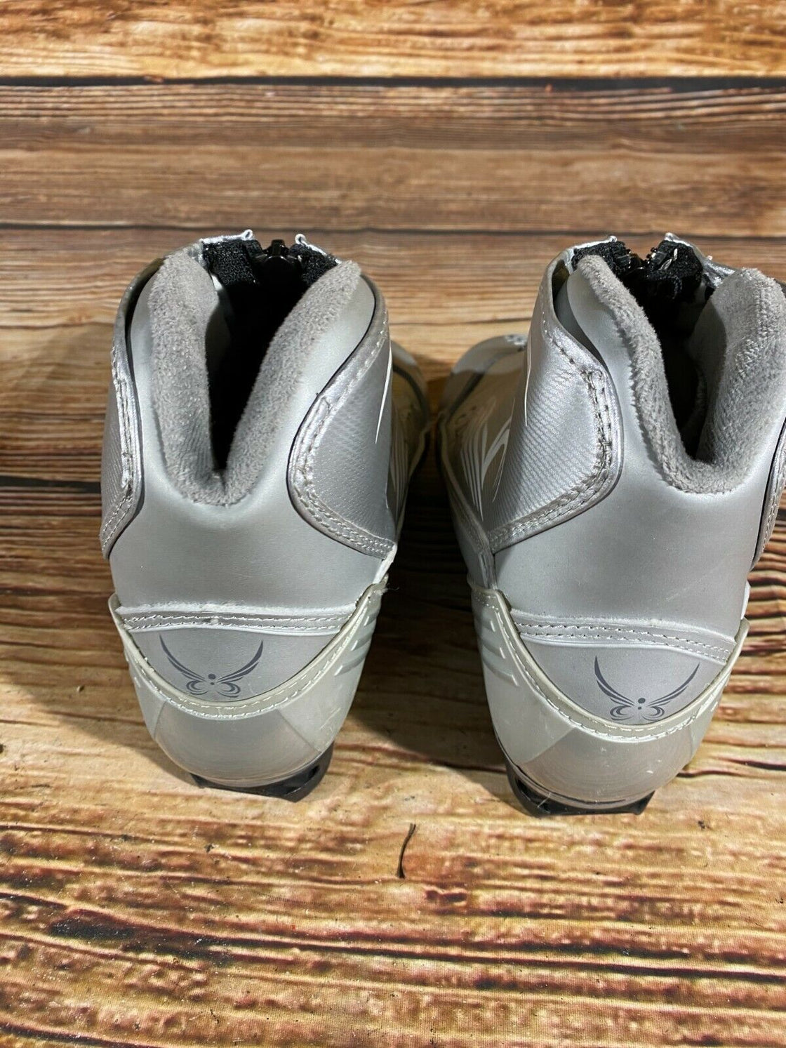 Alpina Eve 28G Nordic Cross Country Ski Boots Size EU36 US4.5 NNN bindings
