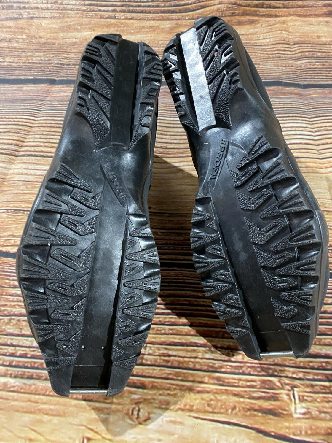 SALOMON Cross Country Ski Boots Size EU40 US7 SNS Profil