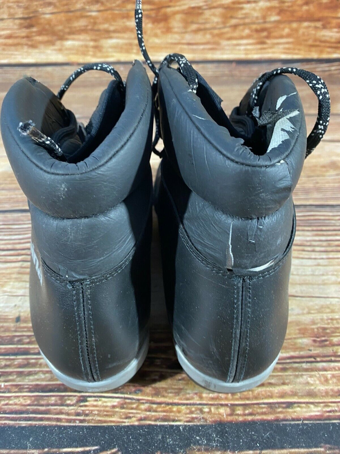 Alpina Alpitex Nordic Cross Country Ski Boots Size EU43 US9.5 NNN BC bindings
