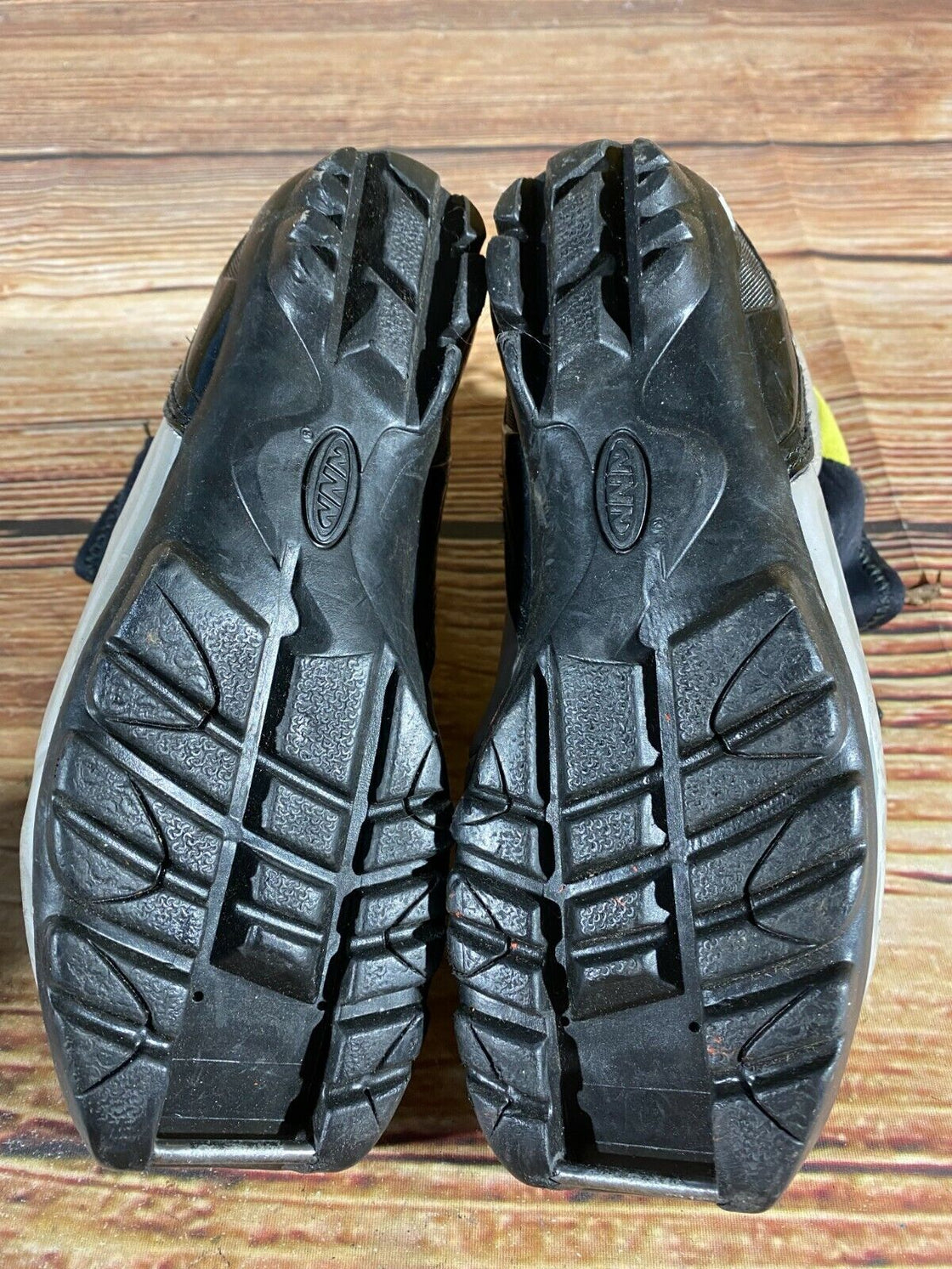 Fischer XJ Sprint Kids Nordic Cross Country Ski Boots Size EU35 NNN F-112