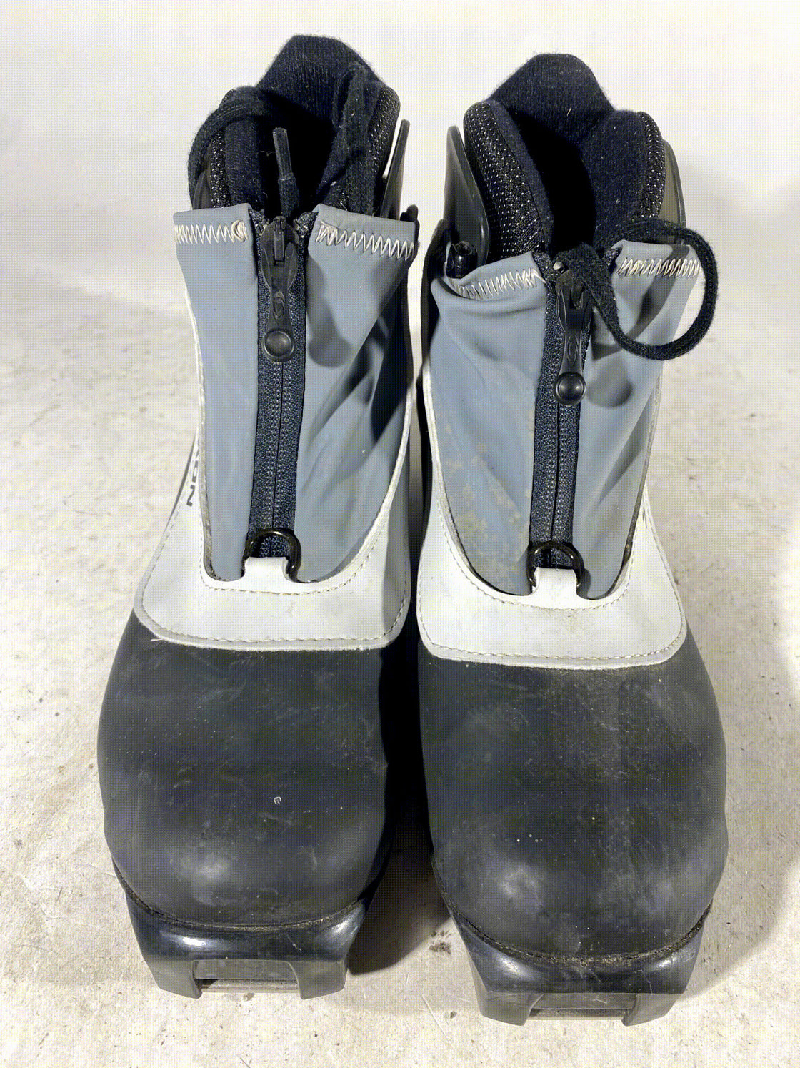 Salomon Classic Nordic Cross Country Ski Boots Size EU40 US7 for SNS Profil