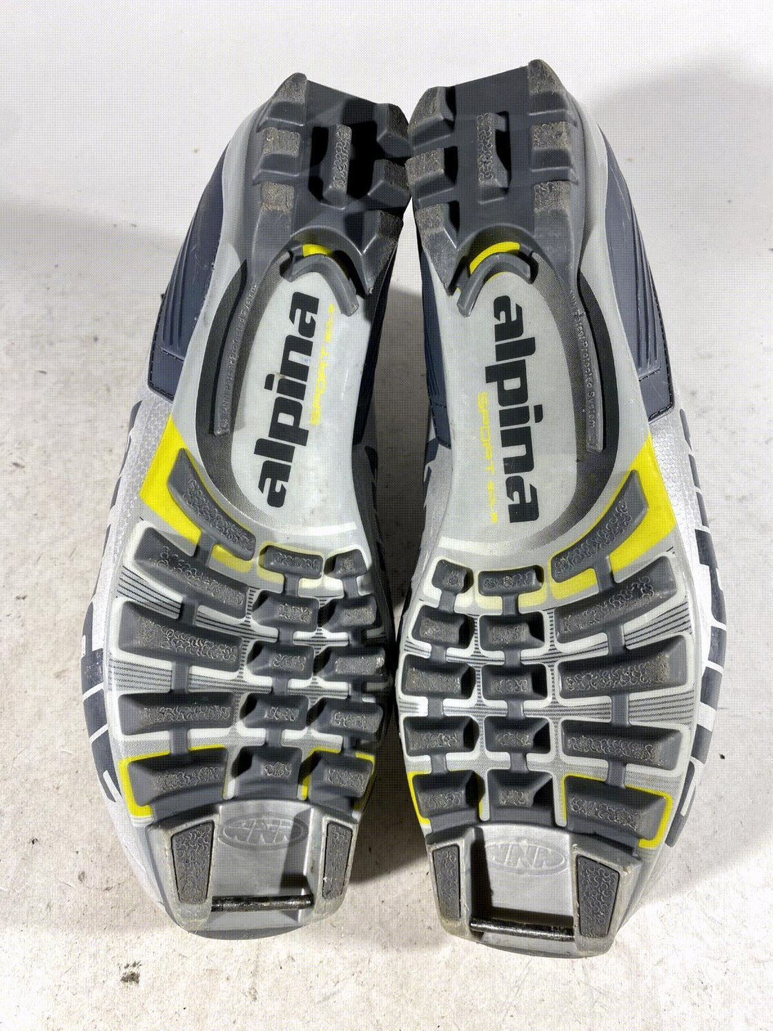 Alpina SR20 Classic Nordic Cross Country Ski Boots Size EU44 US10.5 for NNN 1043