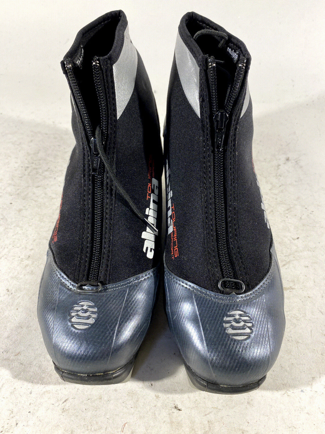 Alpina ST10 Nordic Cross Country Ski Boots Size EU38 US6 for NNN 526