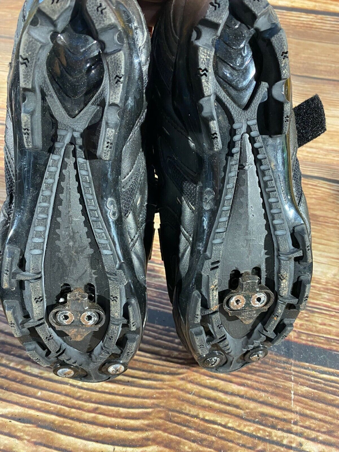 DIADORA Cycling MTB Shoes Mountain Biking Boots Size EU42 with Cleats