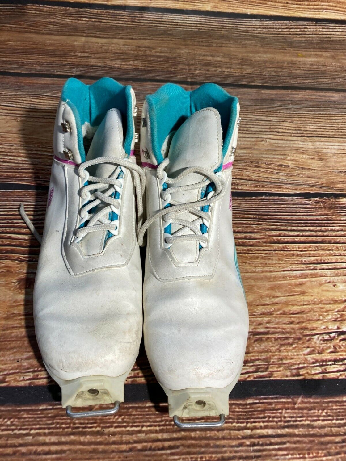 AALTONEN Vintage Nordic Cross Country Ski Boots Size EU41 US8 SNS Old Bindings