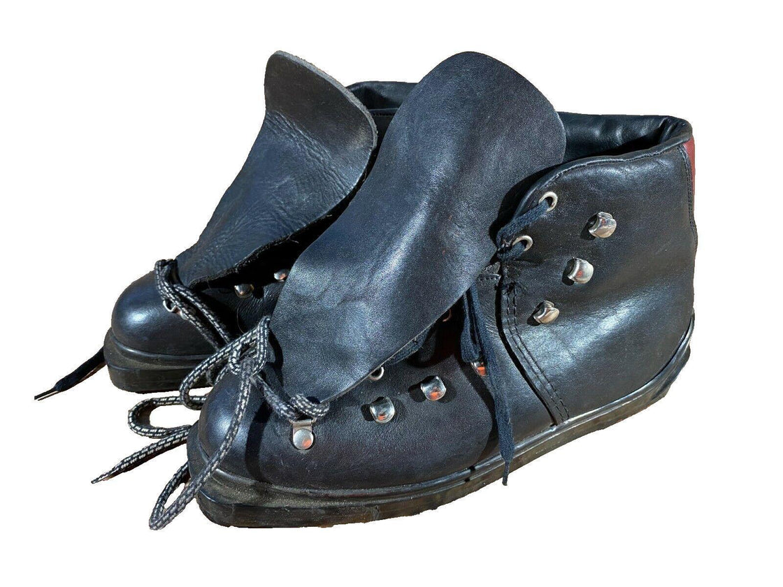 Vintage Alpine Ski Boots Downhill Skiing US7.5, UK6.5, Mondo 255 Cable Bindings