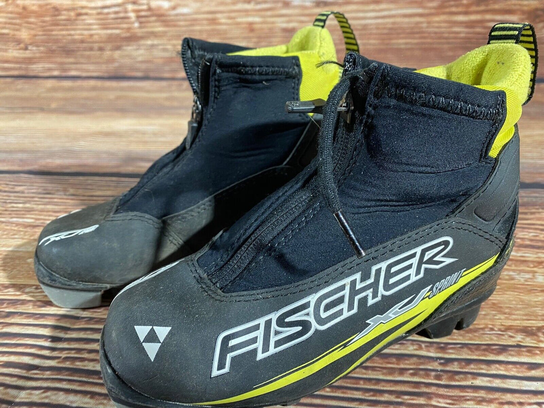 Fischer XJ Sprint Kids Cross Country Ski Boots Size EU30 US12 NNN F-566