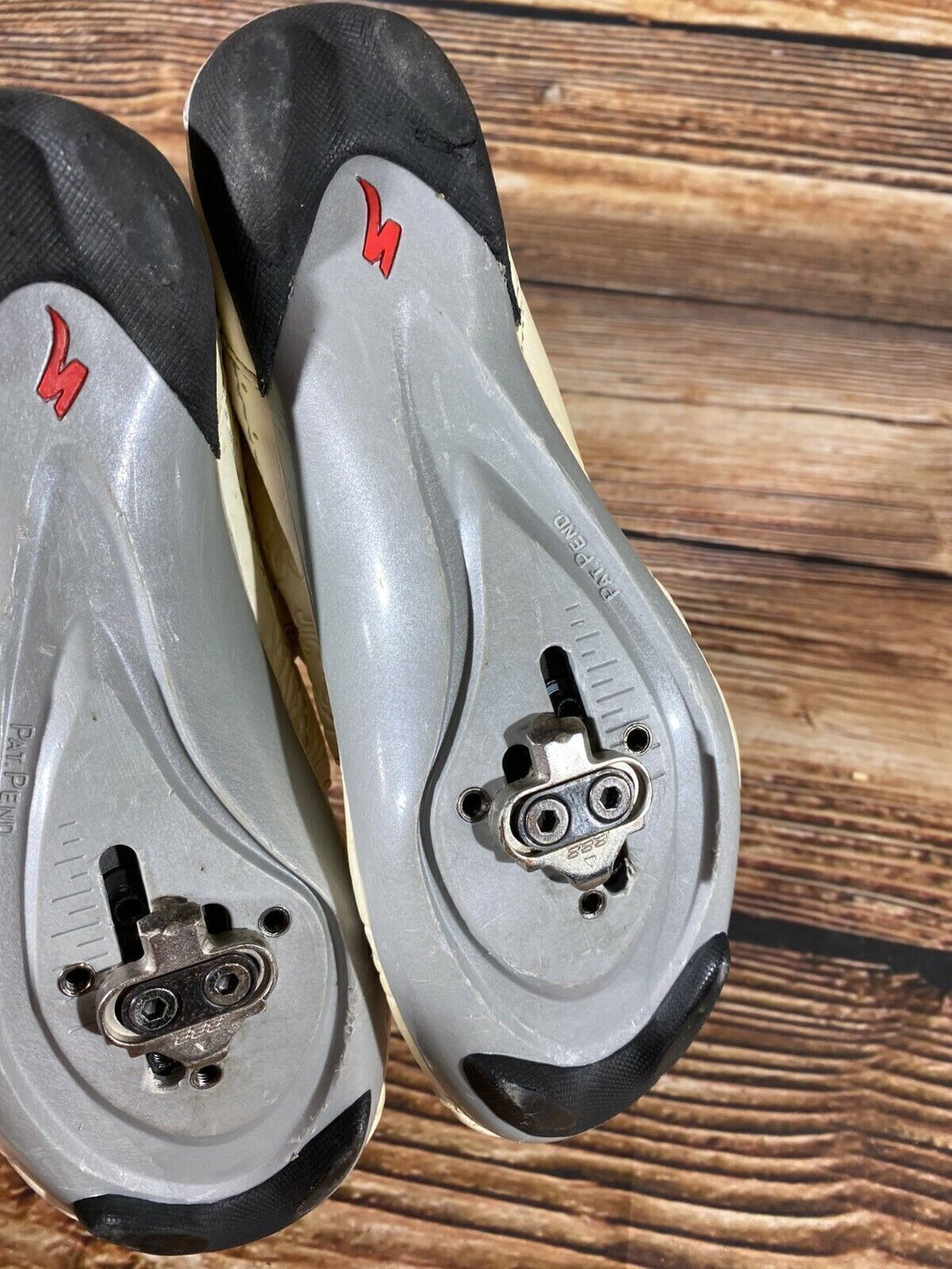 SPECIALIZED Road Cycling Shoes Road Bike Size EU 39 with SPD Cleats