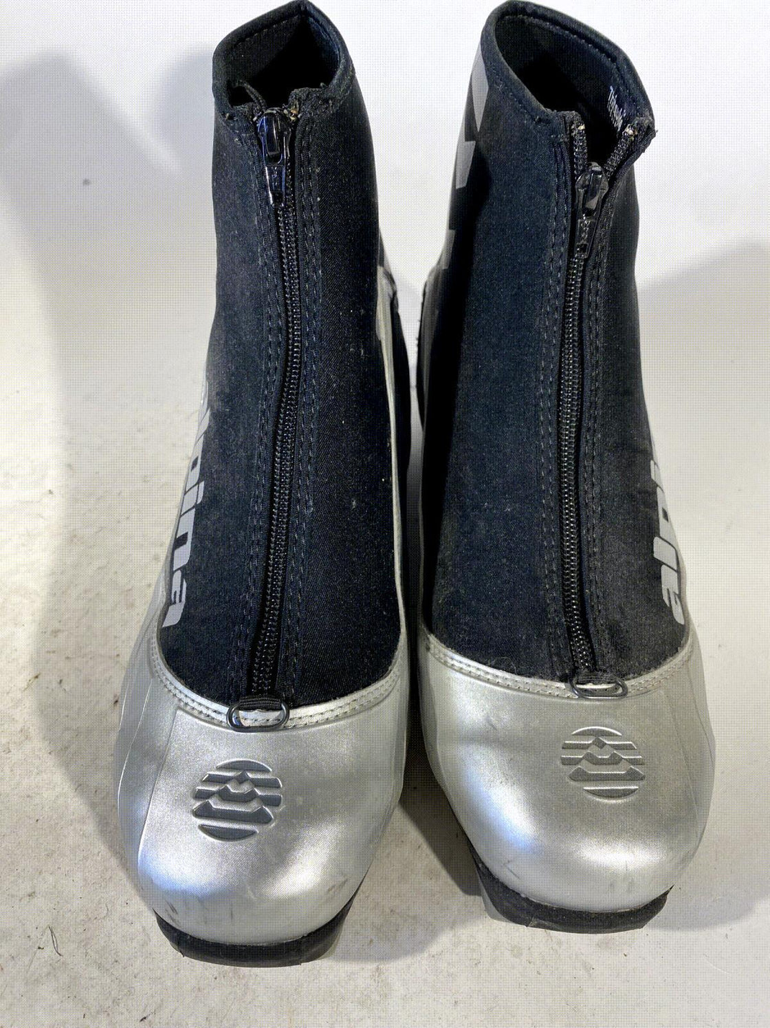 Alpina T10 Touring Nordic Cross Country Ski Boots Size EU44 US10.5 for NNN 713
