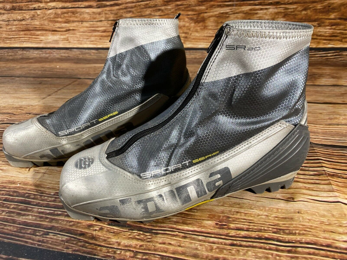 Alpina SR20 Nordic Cross Country Ski Boots Size EU42 US9 NNN bindings 953