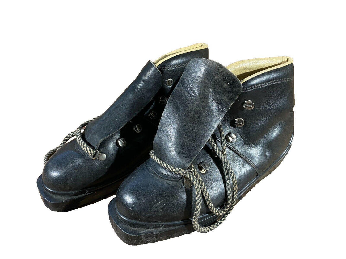 Vintage Alpine Ski Boots for Cable Bindings Size EU41, US7.5, UK6.5, Mondo 255