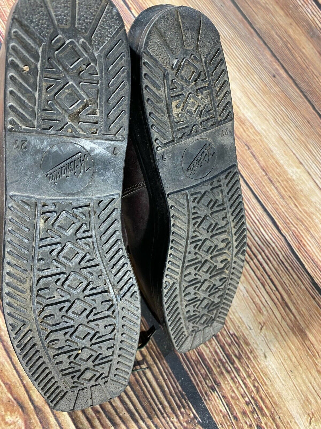 Vintage Alpine Ski Boots EU41, US7.5, UK7, Mondo 258 for Cable Bindings