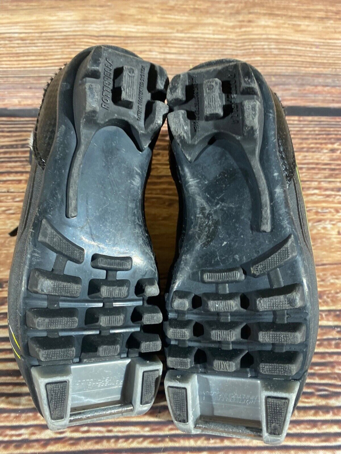 Fischer Ultimate Kids Nordic Cross Country Ski Boots Size EU29 US11 NNN F-532