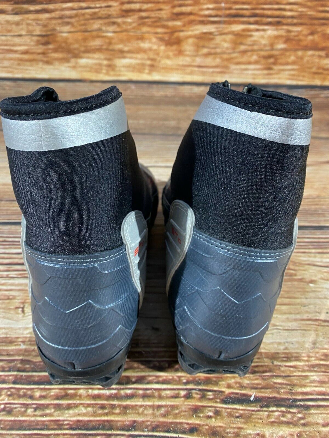 Alpina ST10 Nordic Cross Country Ski Boots Size EU41 US8 NNN bindings
