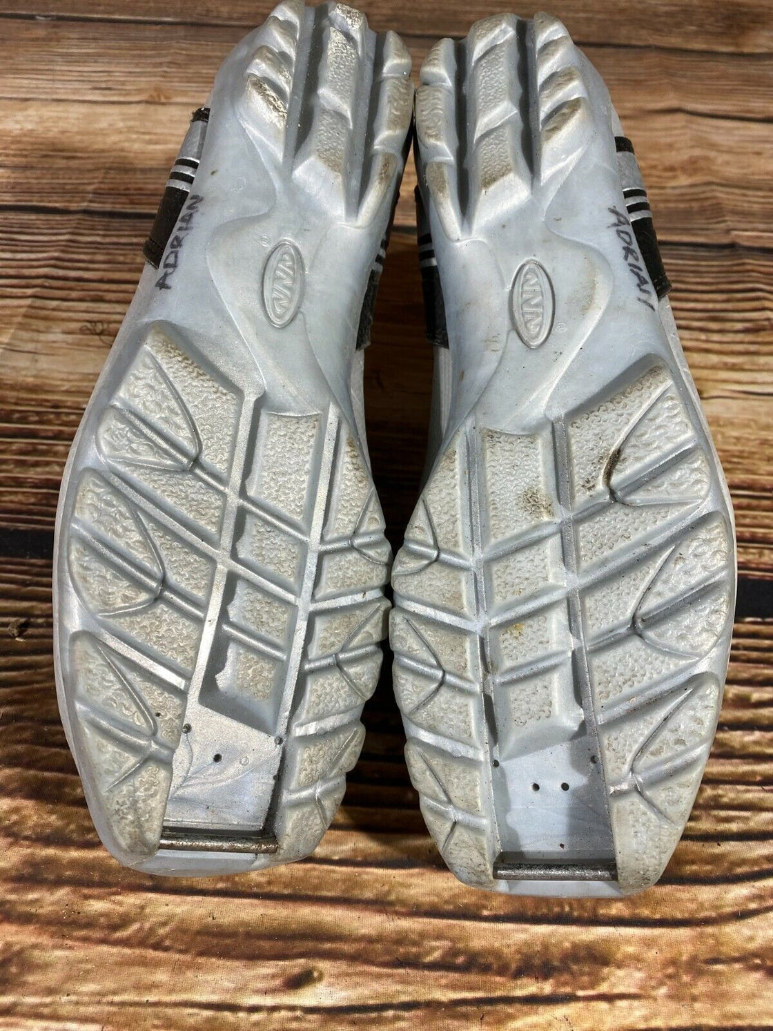 Alpina ST10 Cross Country Ski Boots Classic Size EU39 US7 NNN Rottefella