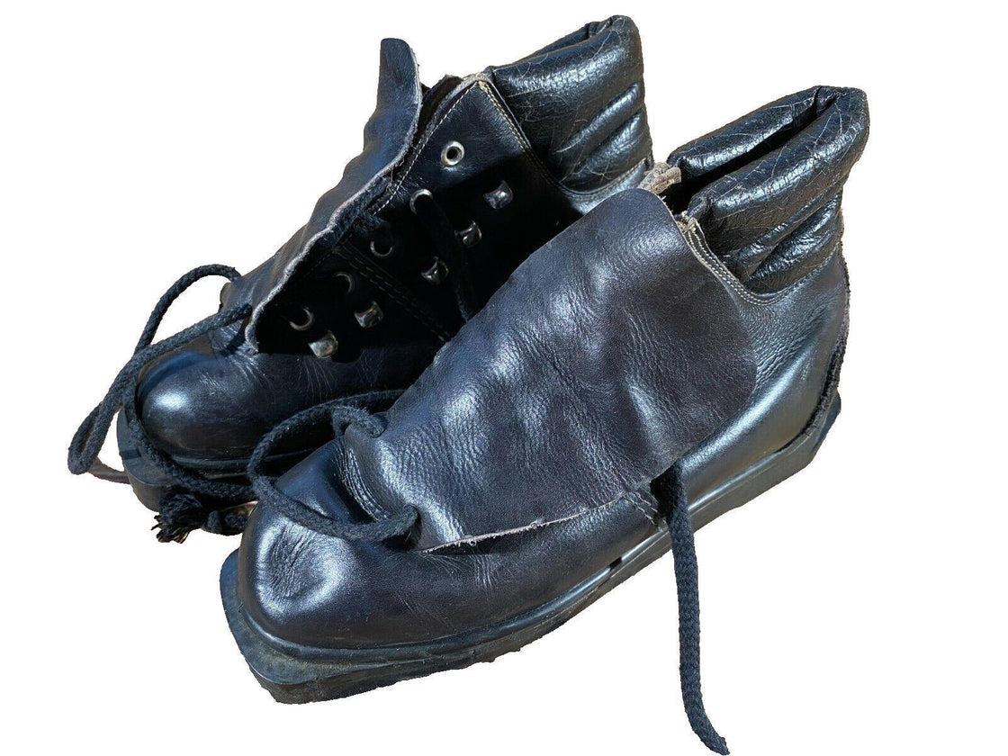 Vintage Alpine Ski Boots Downhill Skiing for Cable Bindings US5 UK4 Mondo 236