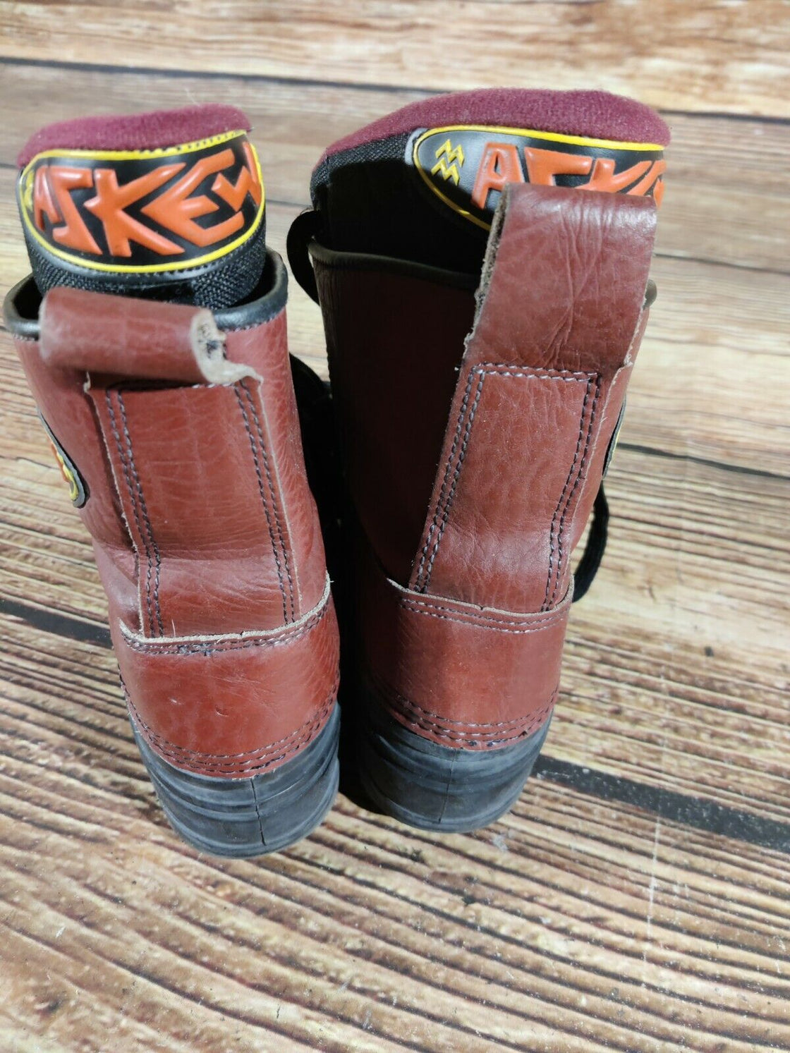 ASKEW Vintage Snowboard Boots Retro Size EU42, US9, UK8, Mondo 265 mm B