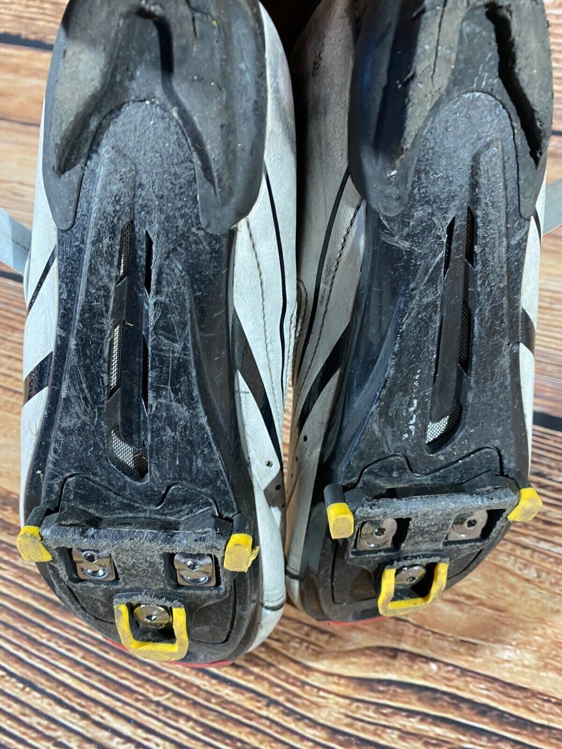 SHIMANO R088 Road Cycling Shoes Biking Boots 3 Bolts EU45, US10.5, Mondo 285