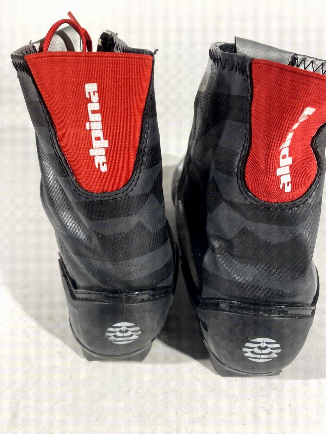 Alpina T28 Nordic Cross Country Ski Boots Size EU39 US7 for NNN 986