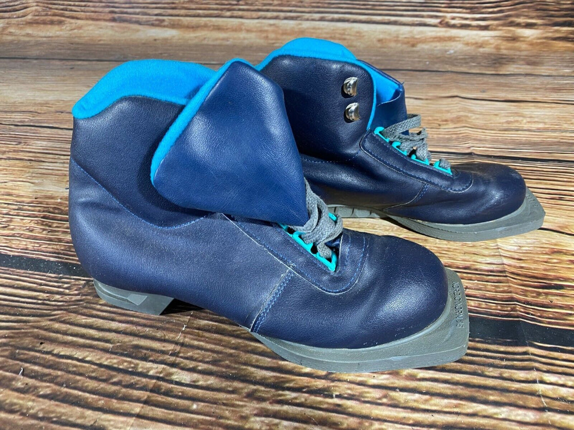 Pallas Vintage Cross Country Ski Boots Size EU37 US5 Nordic Norm NN 75mm 3pin
