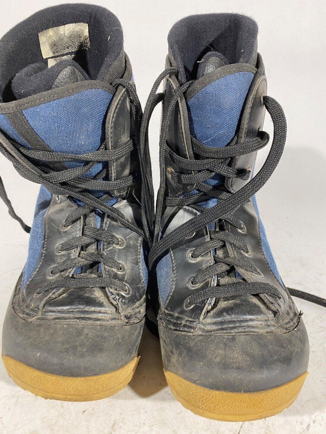 SHARK Vintage Snowboard Boots Retro Style Size EU42.5, US9.5, UK8.5 Mondo 272 mm