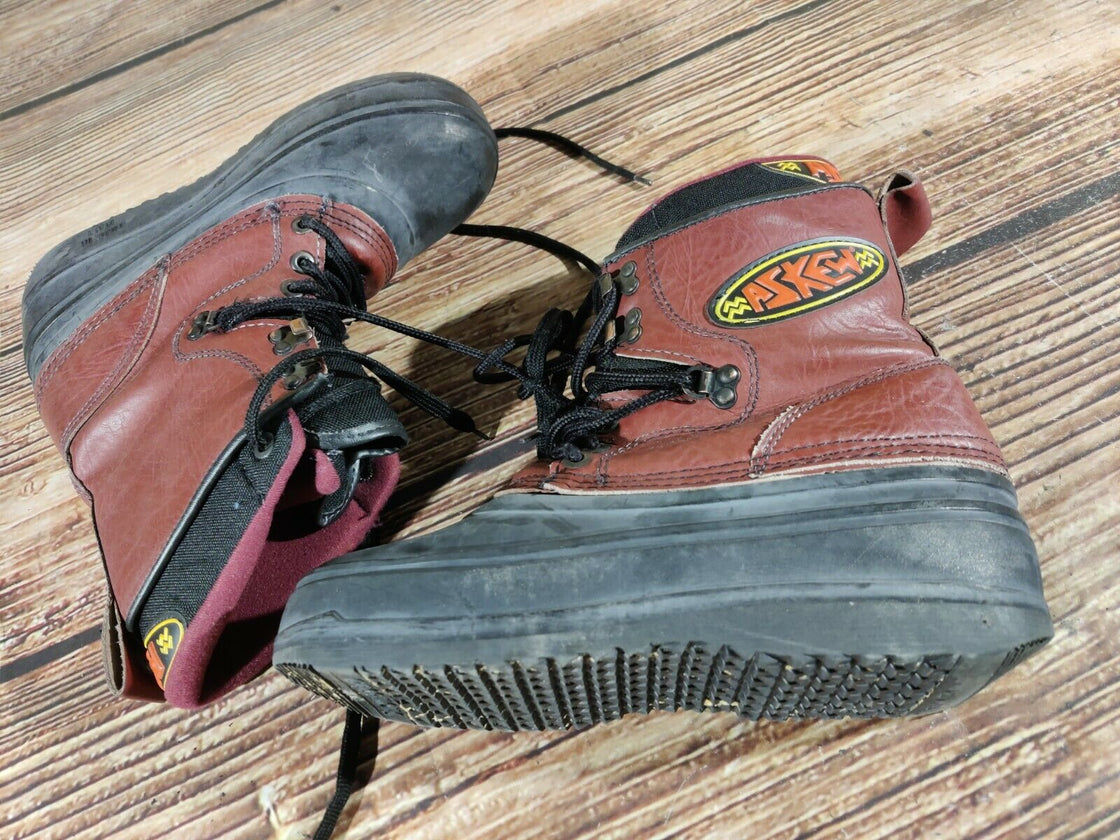 ASKEW Vintage Snowboard Boots Retro Size EU42, US9, UK8, Mondo 265 mm B