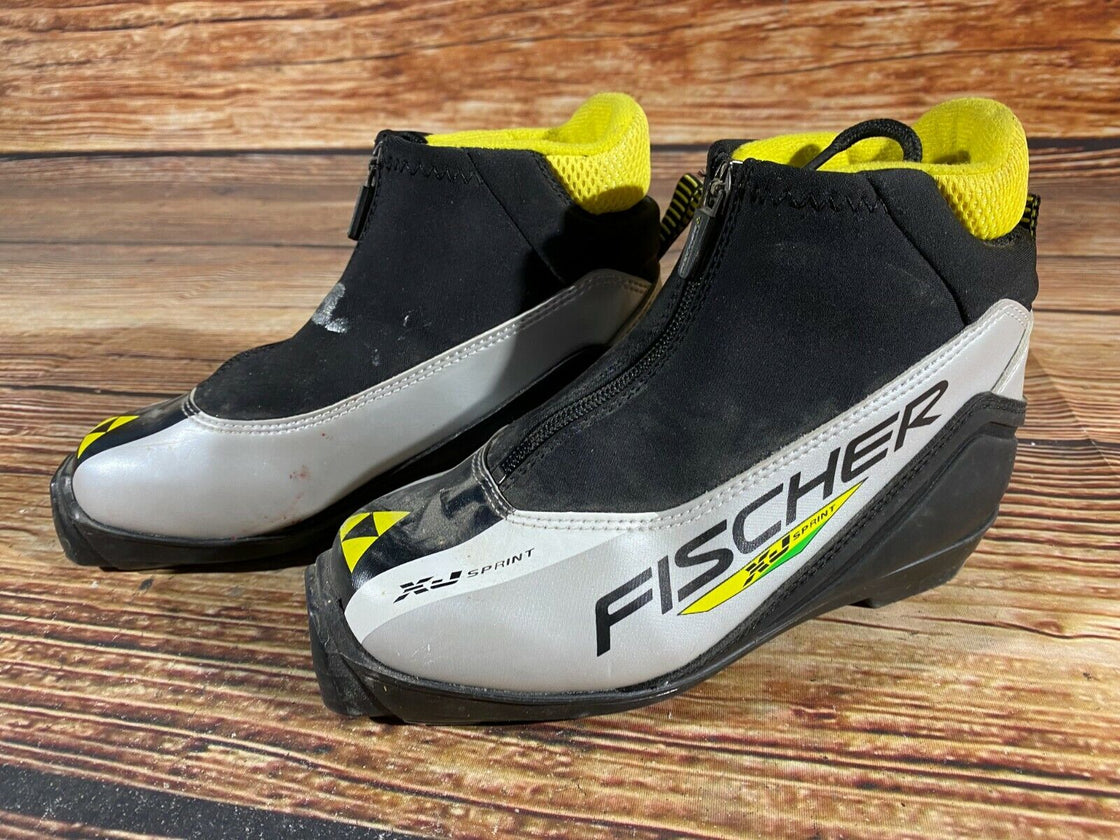 Fischer XJ Sprint Kids Cross Country Ski Boots Size EU35 US3.5 SNS Profil F-161