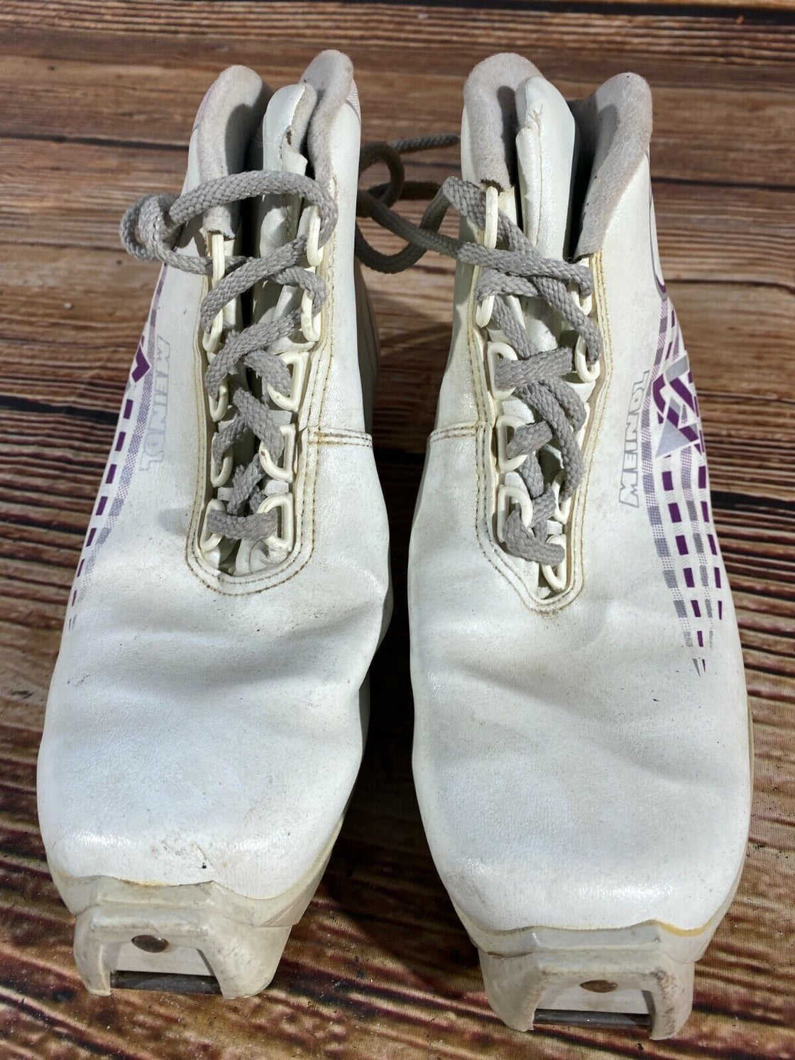 Meindl Nordic Cross Country Ski Boots Size EU39 US7 SNS Profil
