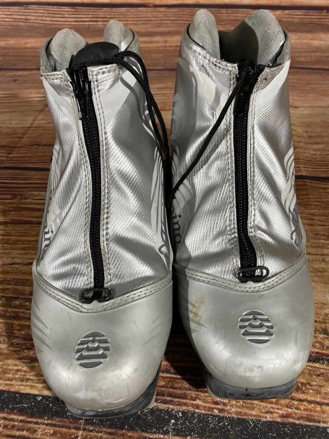 Alpina EVE28G Nordic Cross Country Ski Boots Size EU38 US6 for NNN 758