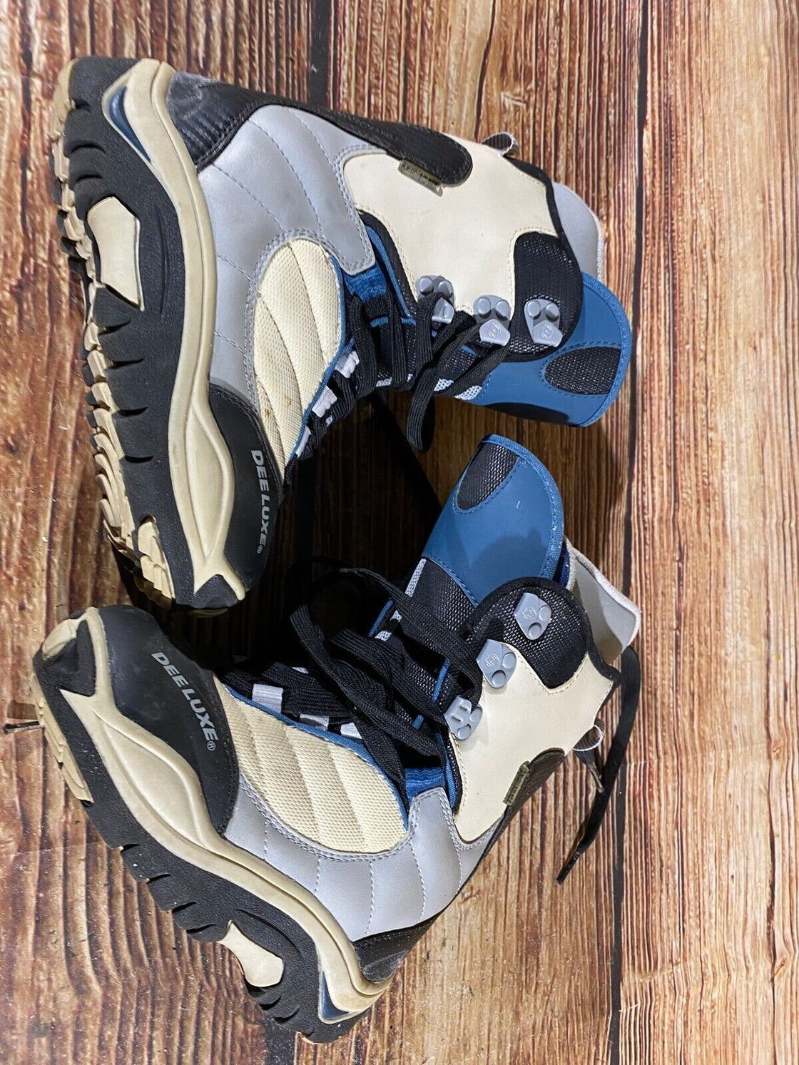 DEELUXE Snowboard Boots Size EU35, US4, UK2.5, Mondo 220 mm C