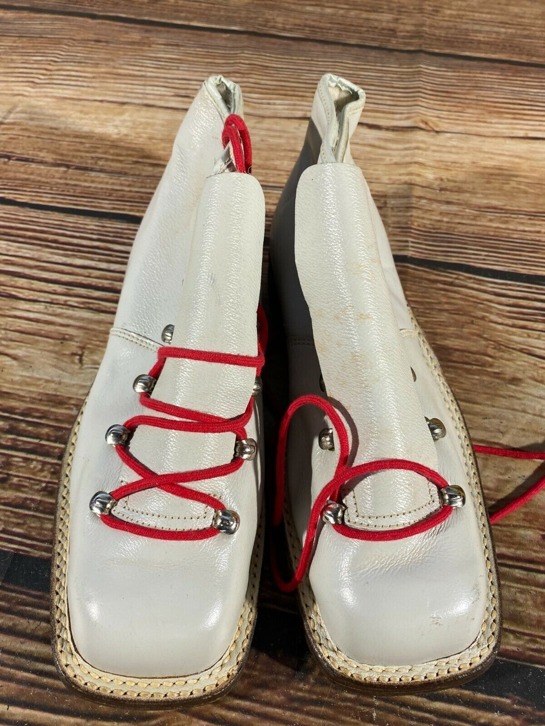 ASTROM Vintage Cross Country Ski Boots Kandahar Old Cable Bindings EU39 US6.5
