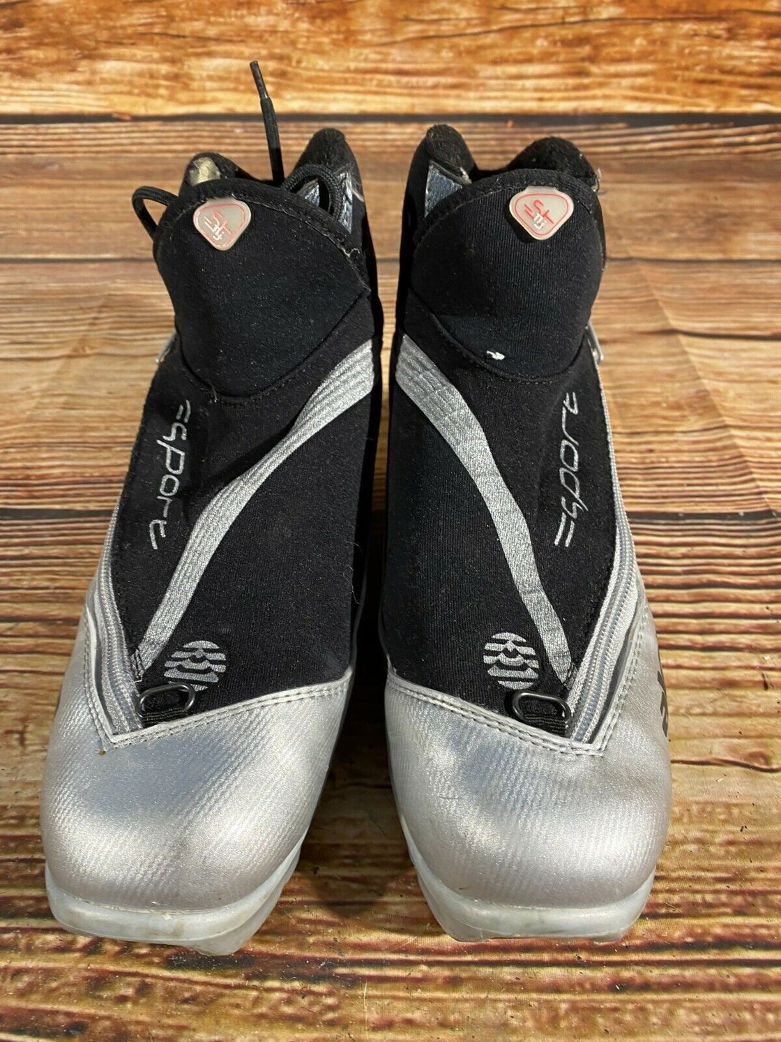 Alpina ST11 JR Nordic Cross Country Ski Boots Size EU40 US7.5 for NNN bindings