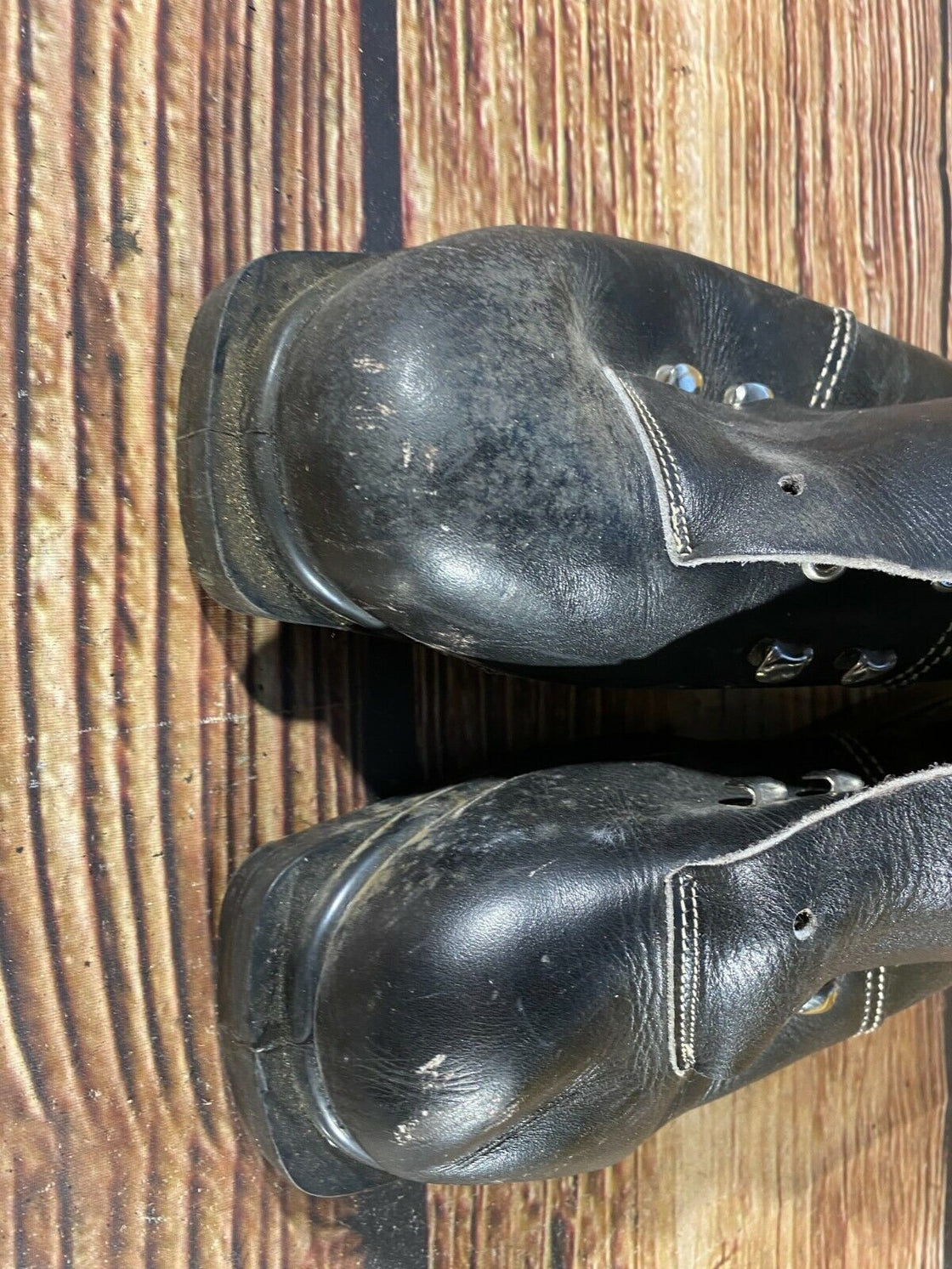 Vintage Alpine Ski Boots for Cable Bindings Size EU44, US10, UK9, Mondo 275