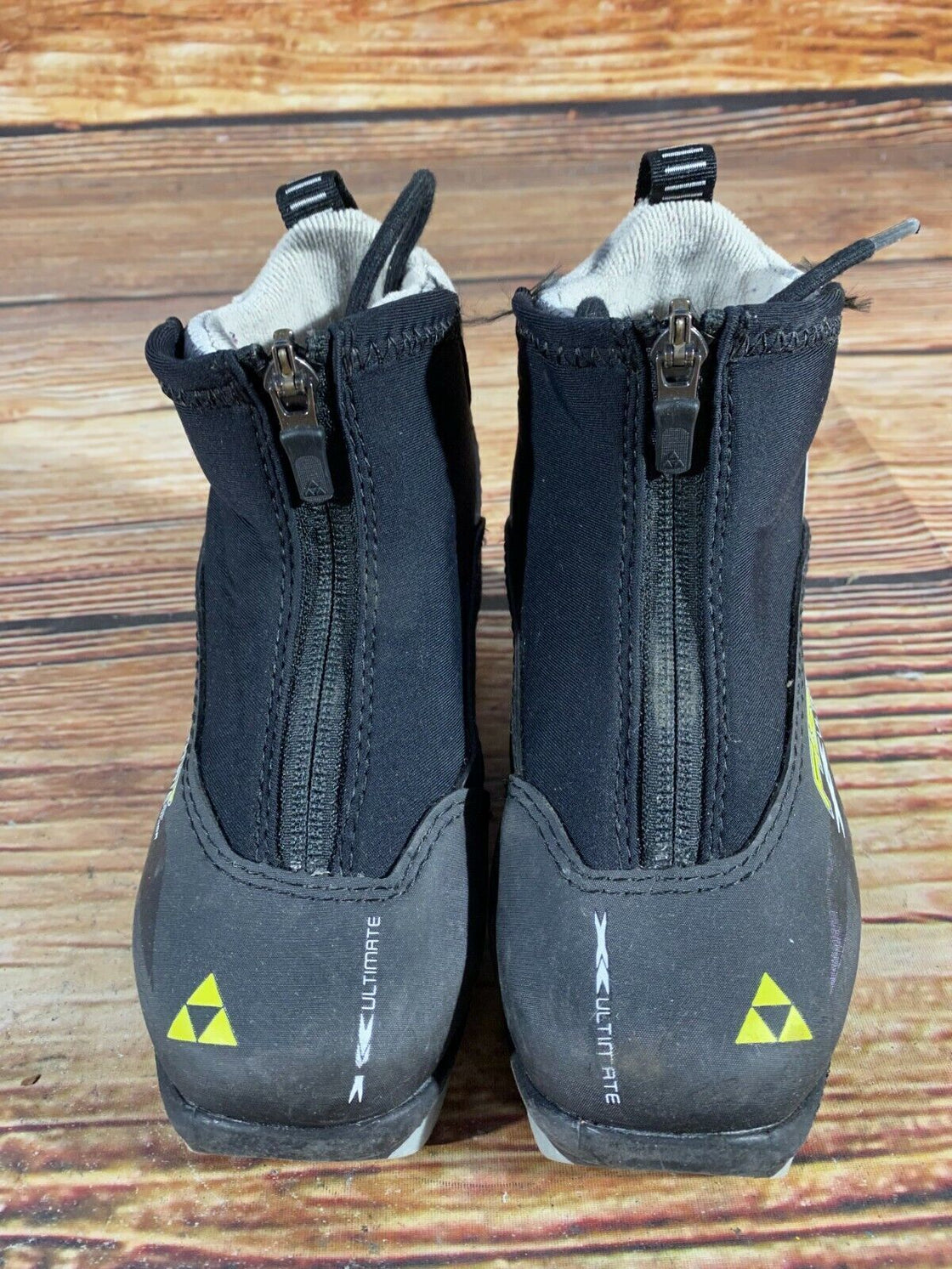 Fischer Ultimate Kids Nordic Cross Country Ski Boots Size EU28 US10.5 NNN F-54