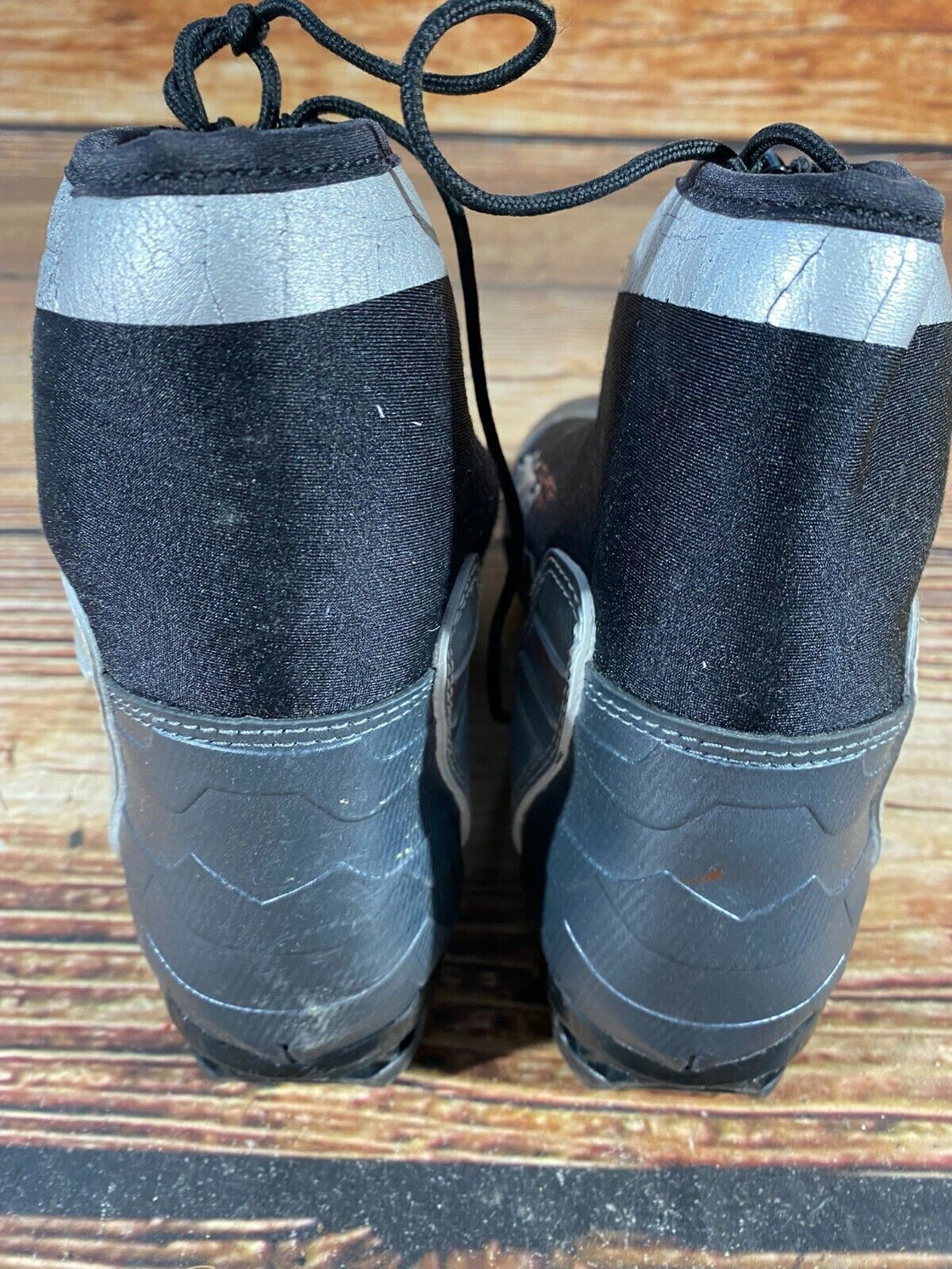 Alpina ST10 Nordic Cross Country Ski Boots Size EU41 US8 NNN bindings 601